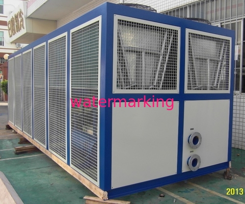 110Kw il refrigerante di raffreddamento della capacità R134A ventila il refrigeratore raffreddato della vite con lo sbocco dell'acqua 7C